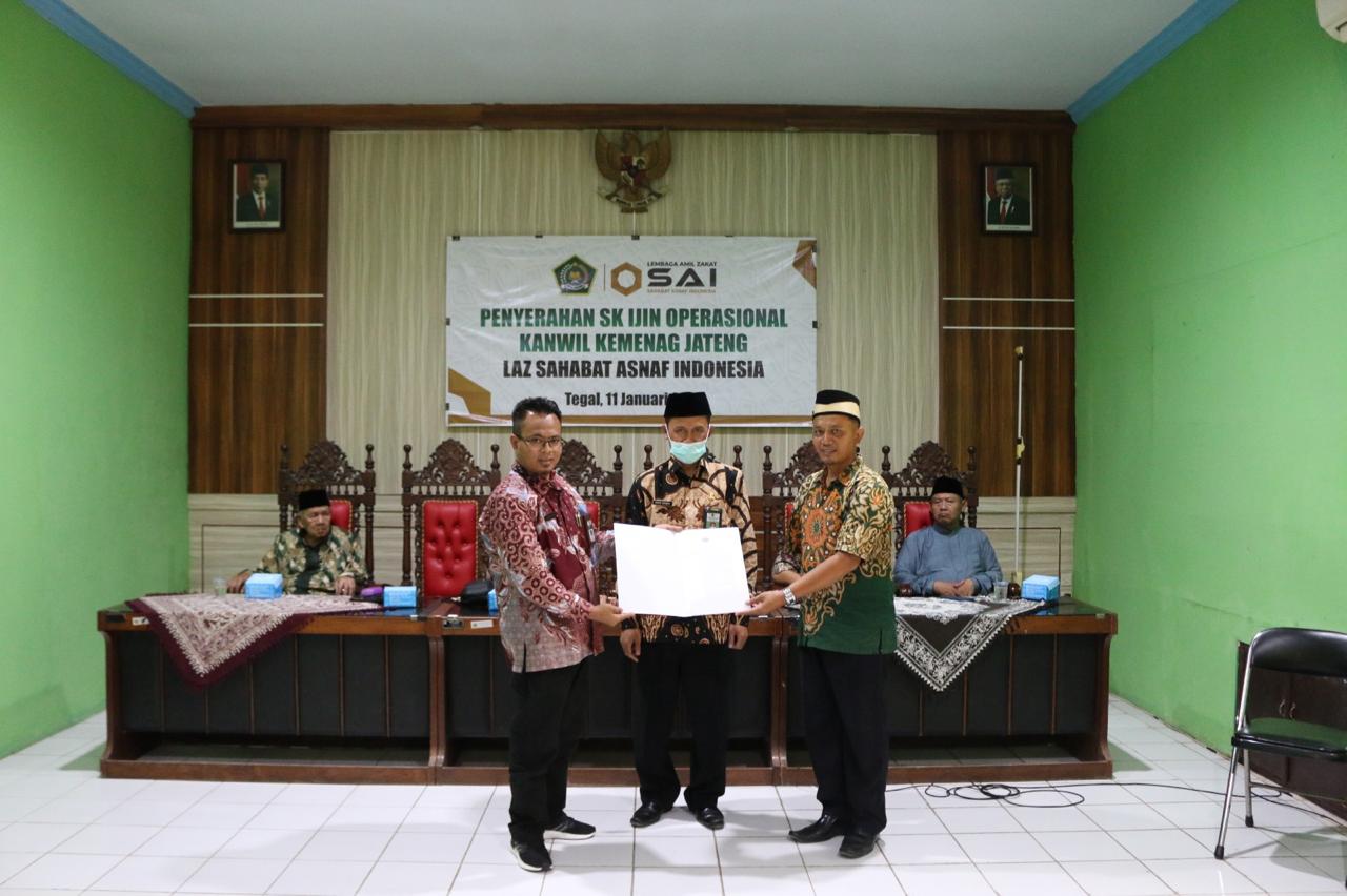 Penyerahan Ijin Operasional